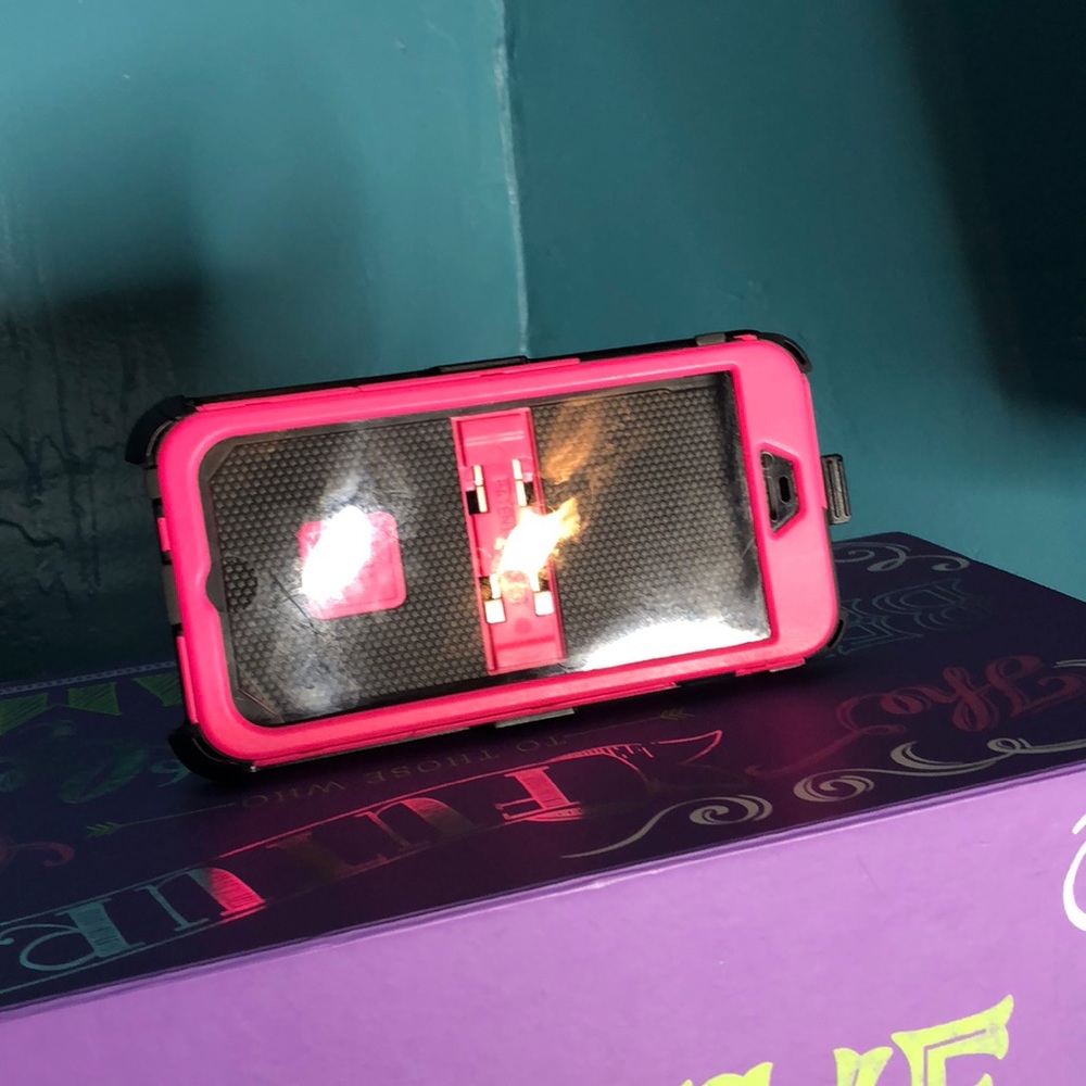 iPhone 6s Plus Protective Case with Phone clip